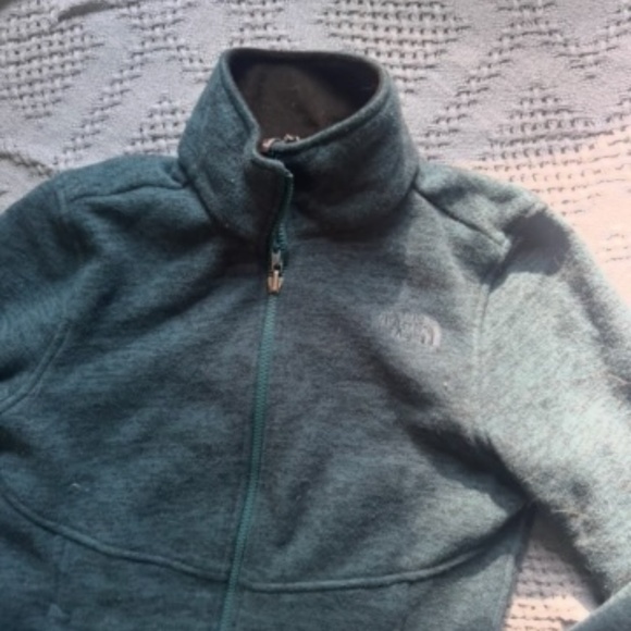 The North Face green Women's fleece Jacket size small - Picture 2 of 3